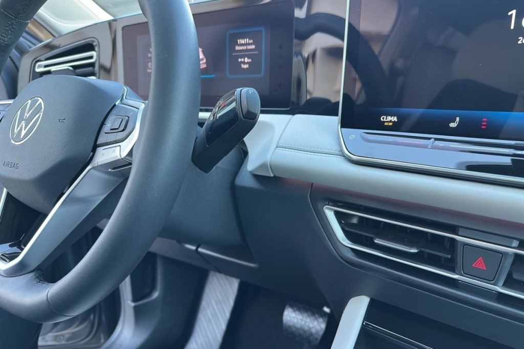 VOLKSWAGEN Tiguan 2.0 TDI 150ch DSG7 Elegance - ref: 1-374766 - Photo 15