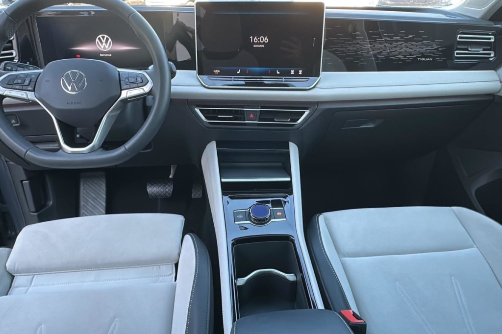 VOLKSWAGEN Tiguan 2.0 TDI 150ch DSG7 Elegance - ref: 1-374766 - Photo 17