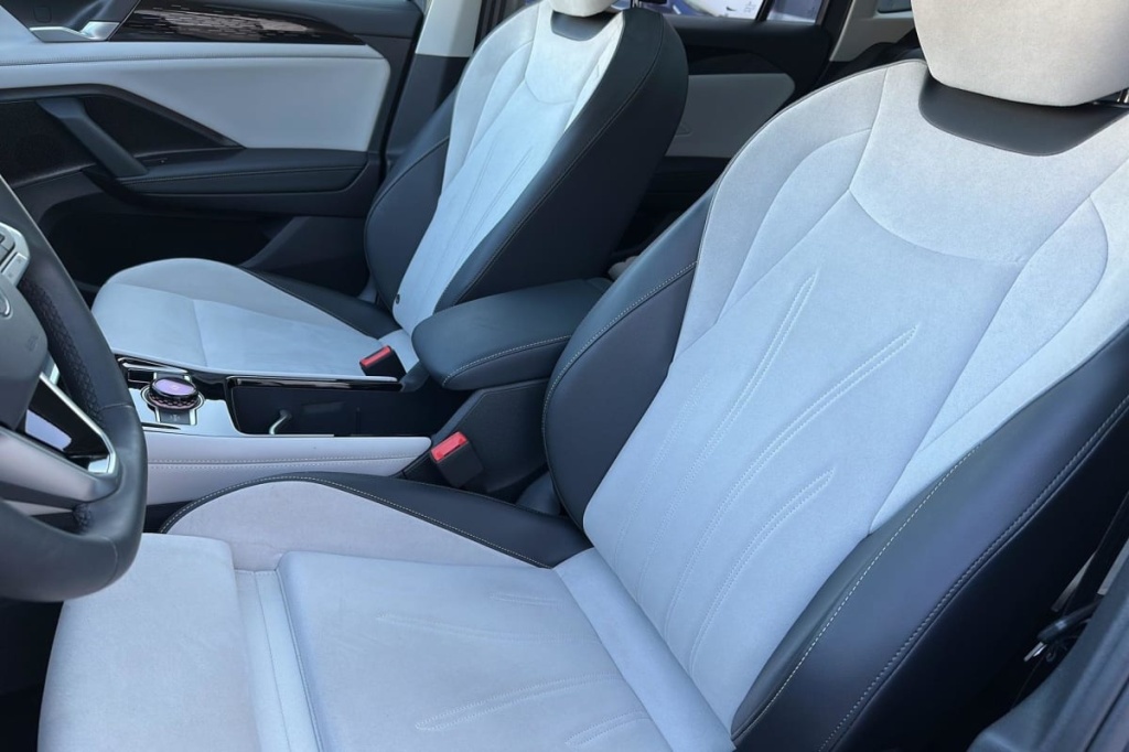 VOLKSWAGEN Tiguan 2.0 TDI 150ch DSG7 Elegance - ref: 1-374766 - Photo 9