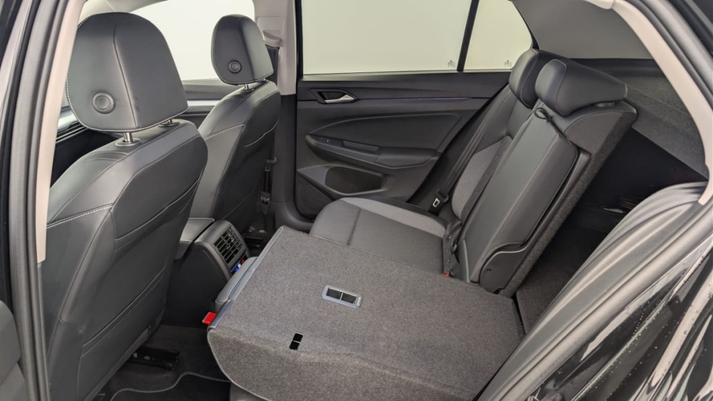 VOLKSWAGEN Golf 1.5 TSI EVO2 116 BVM6 LIFE PLUS - ref: 1-374775 - Photo 12