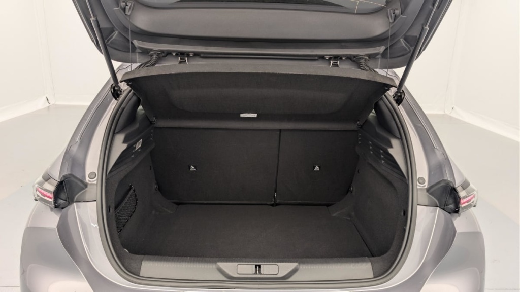 PEUGEOT 308 Hybrid 136 e-DCS6 Allure - ref: 1-374899 - Photo 11