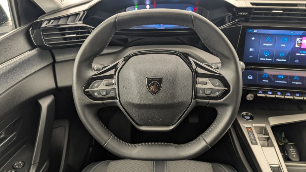 PEUGEOT 308 Hybrid 136 e-DCS6 Allure - ref: 1-374899 - Photo 14