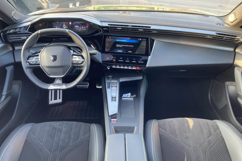 PEUGEOT 408 PHEV 180 e-EAT8 GT - ref: 1-374929 - Photo 12