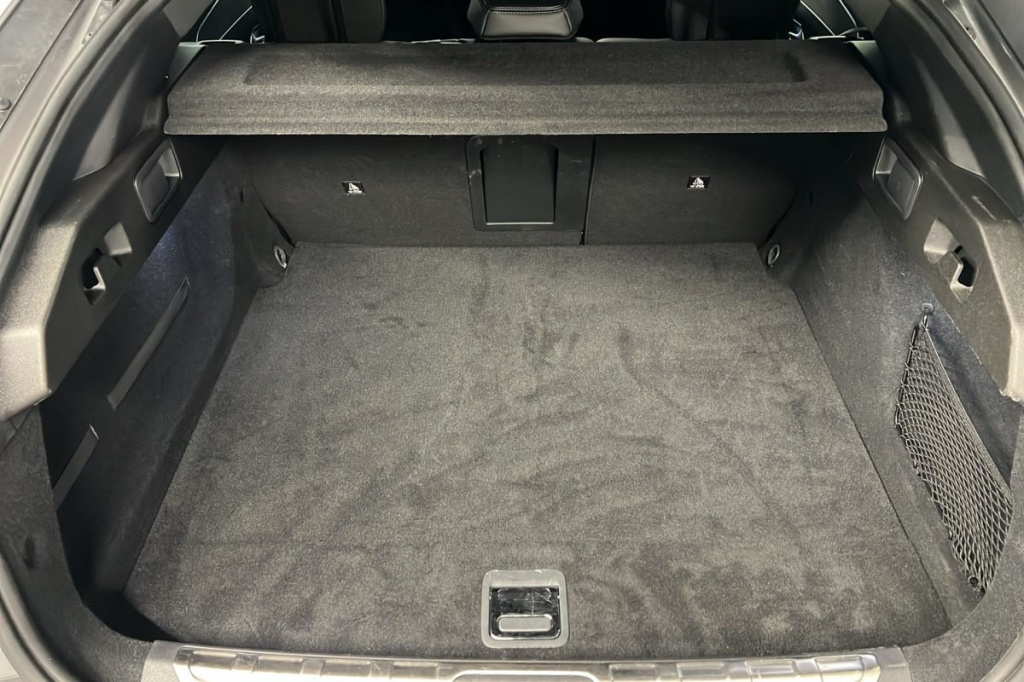 PEUGEOT 408 PHEV 180 e-EAT8 GT - ref: 1-374930 - Photo 11