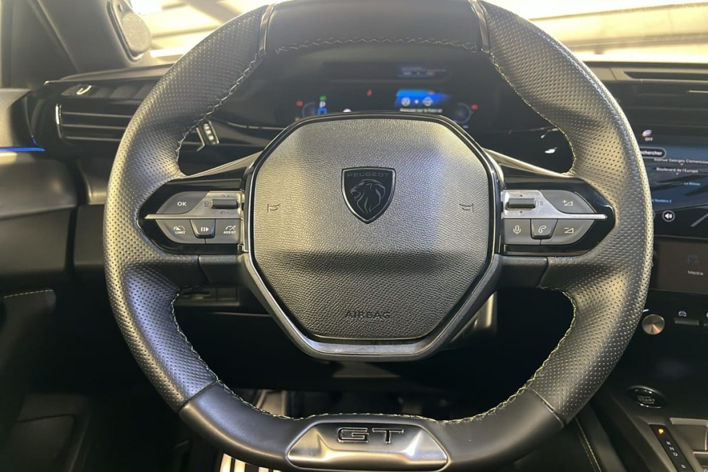 PEUGEOT 408 PHEV 180 e-EAT8 GT - ref: 1-374930 - Photo 14