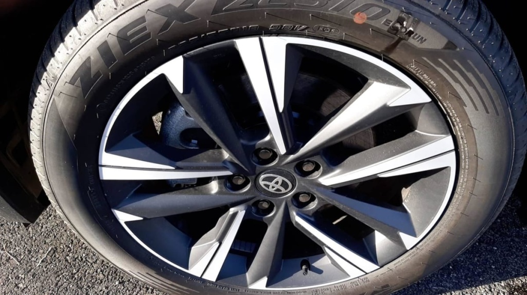 TOYOTA C-HR Hybride Rechargeable 225 Design - ref: 1-375296 - Photo 20