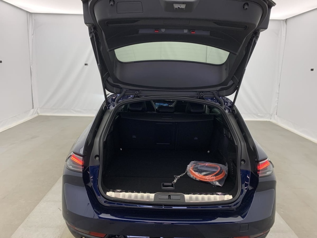 PEUGEOT 508 SW Hybrid 180 e-EAT8 Allure - ref: 1-375459 - Photo 11