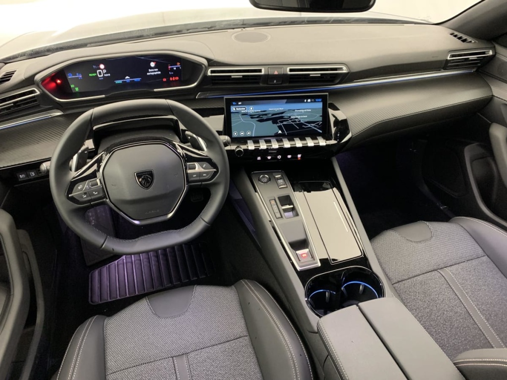 PEUGEOT 508 SW Hybrid 180 e-EAT8 Allure - ref: 1-375459 - Photo 14