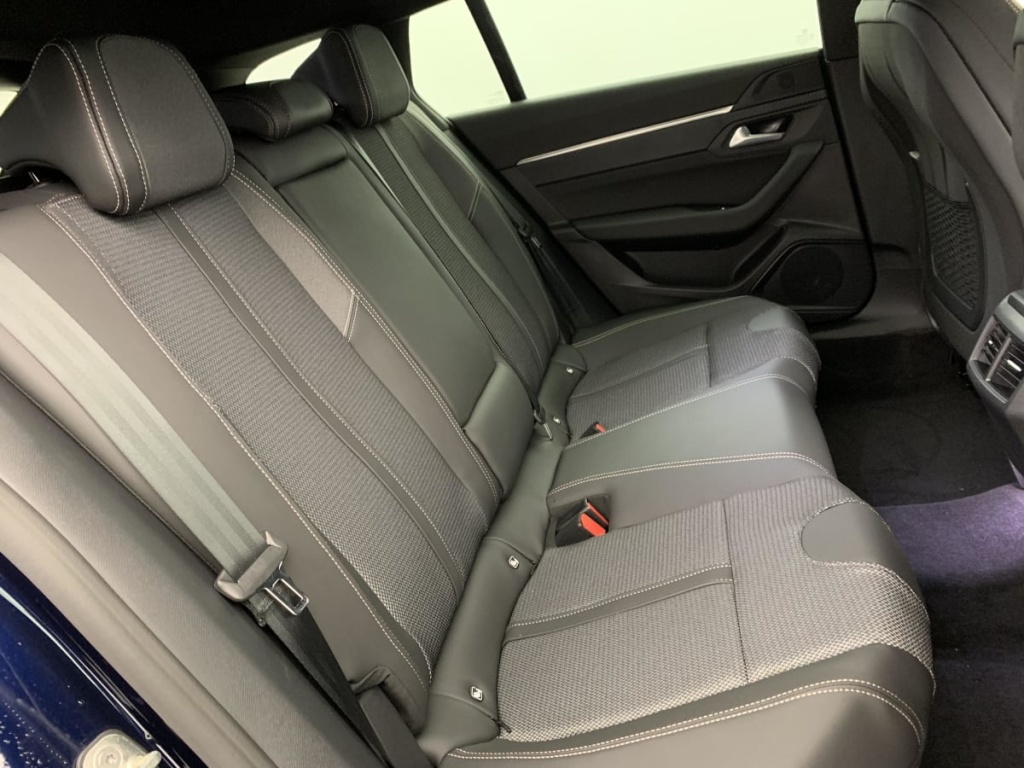 PEUGEOT 508 SW Hybrid 180 e-EAT8 Allure - ref: 1-375465 - Photo 10