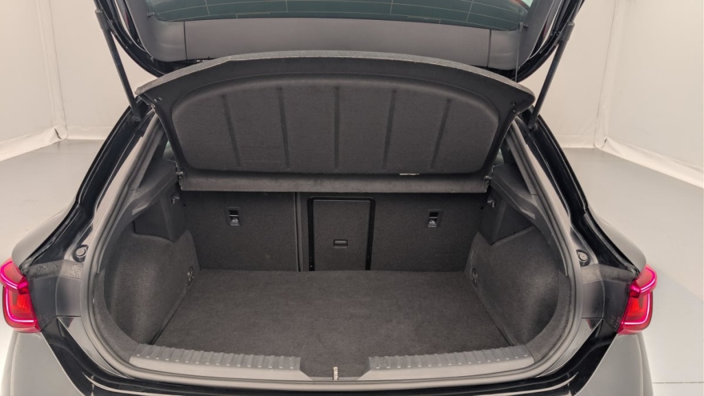 SEAT Leon E-HYBRID 204 CH DSG6 FR - ref: 1-375521 - Photo 11