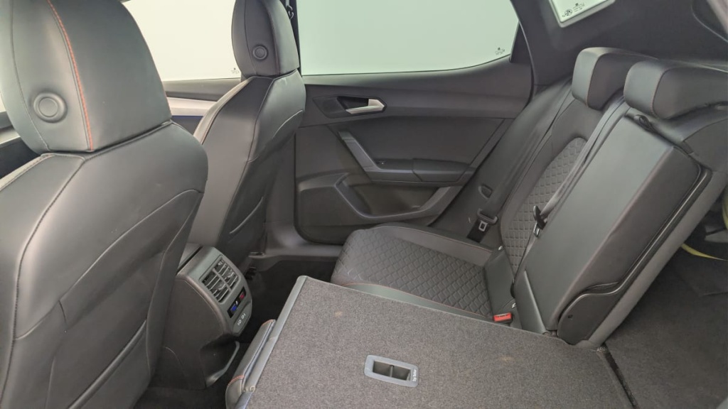 SEAT Leon E-HYBRID 204 CH DSG6 FR - ref: 1-375521 - Photo 12