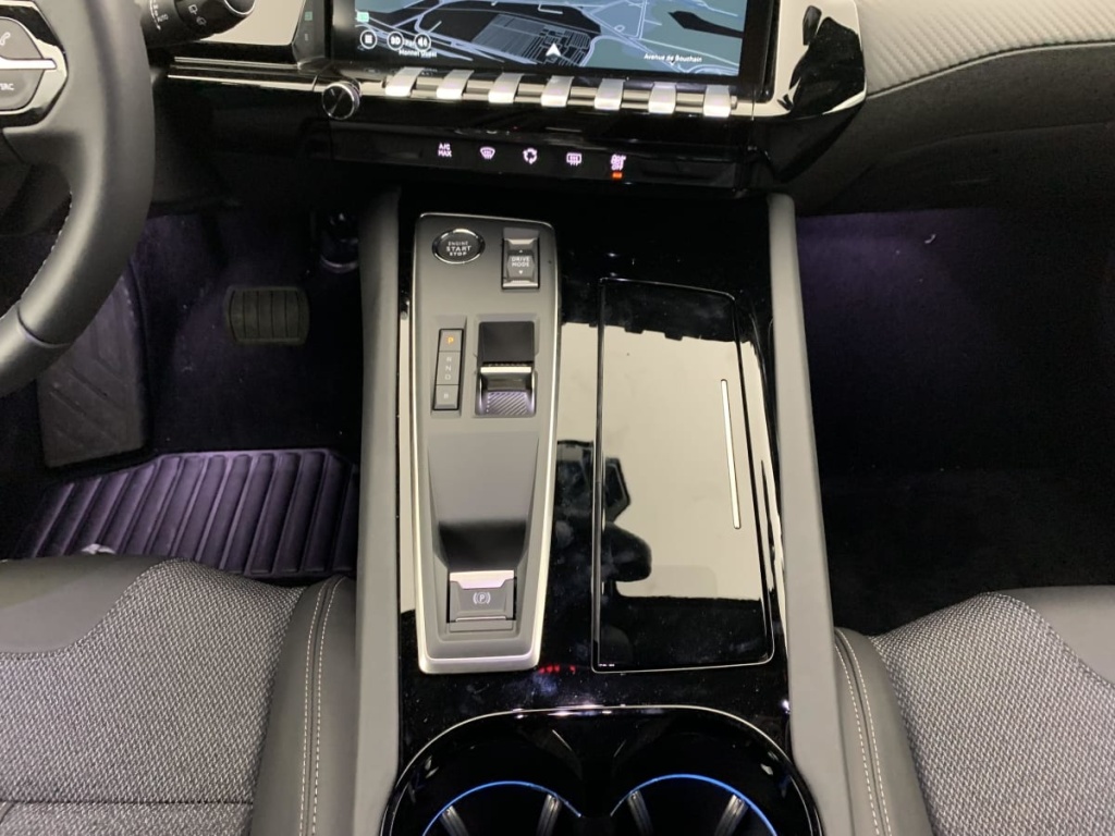 PEUGEOT 508 SW Hybrid 180 e-EAT8 Allure - ref: 1-375604 - Photo 16