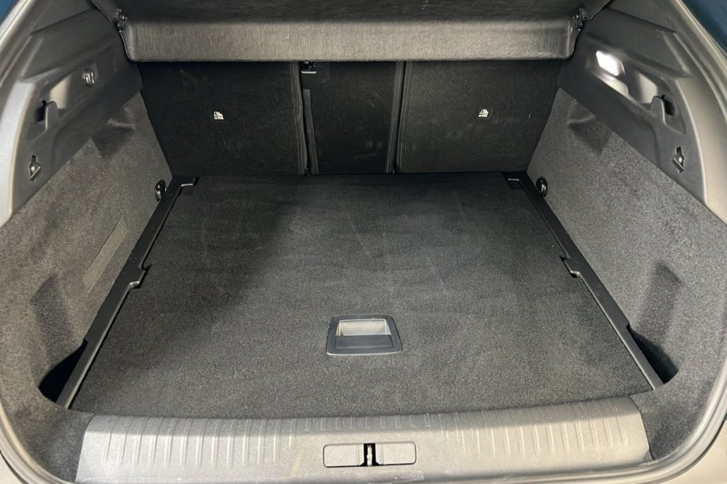 PEUGEOT 3008 Hybrid 145 e-DCS6 Allure - ref: 1-375792 - Photo 11