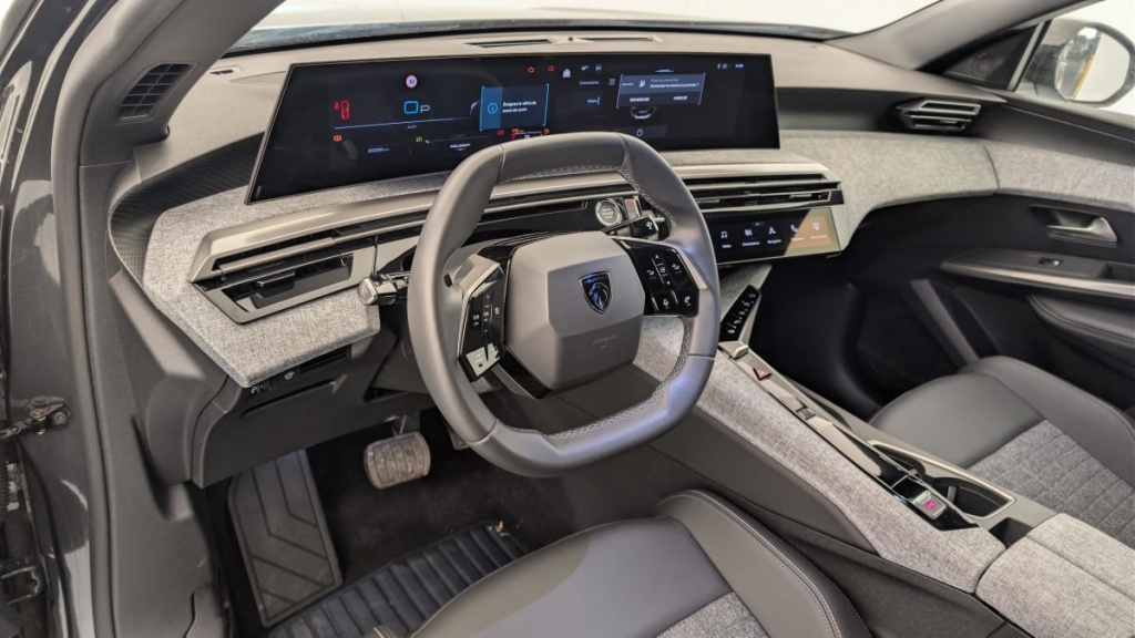 PEUGEOT 3008 Hybrid 145 e-DCS6 Allure - ref: 1-375796 - Photo 15