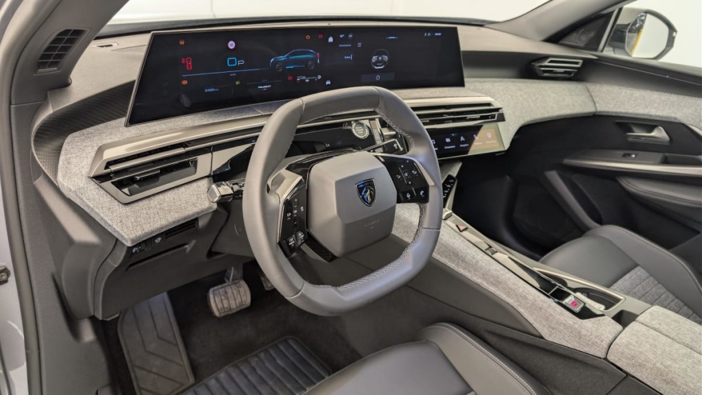 PEUGEOT 3008 Hybrid 145 e-DCS6 Allure - ref: 1-375801 - Photo 15