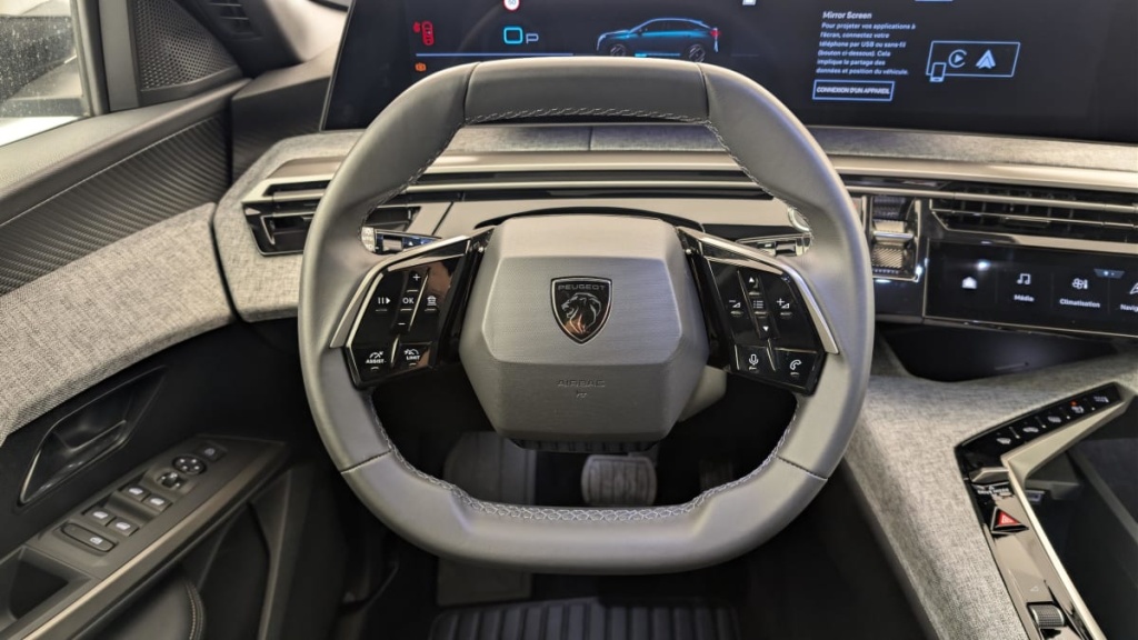 PEUGEOT 3008 Hybrid 145 e-DCS6 Allure - ref: 1-375810 - Photo 14