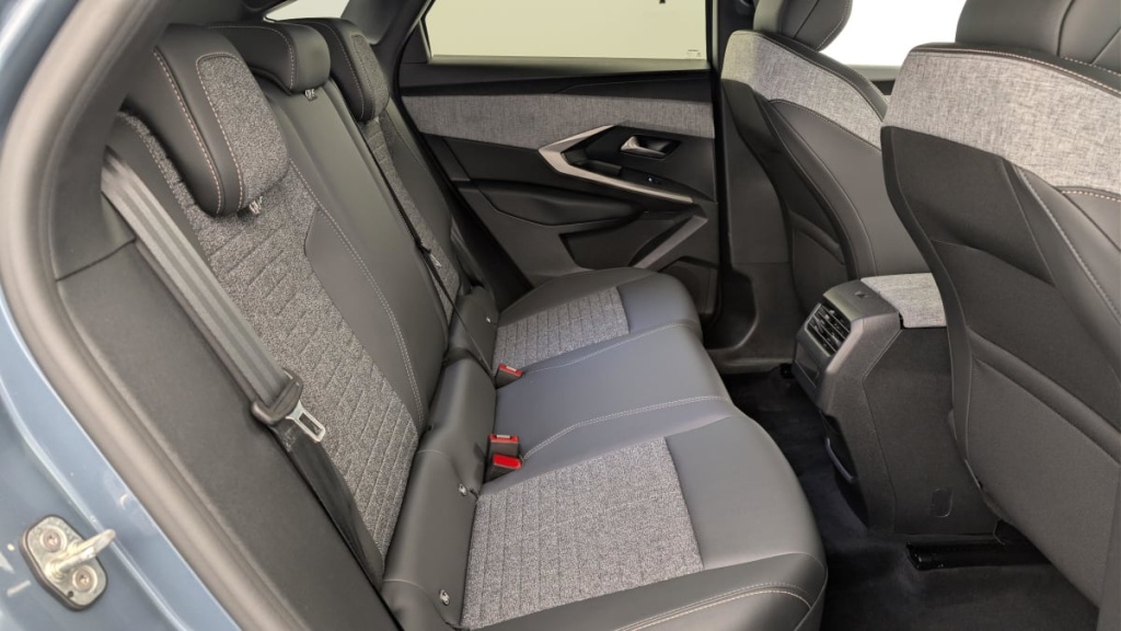 PEUGEOT 3008 Hybrid 145 e-DCS6 Allure - ref: 1-375815 - Photo 10