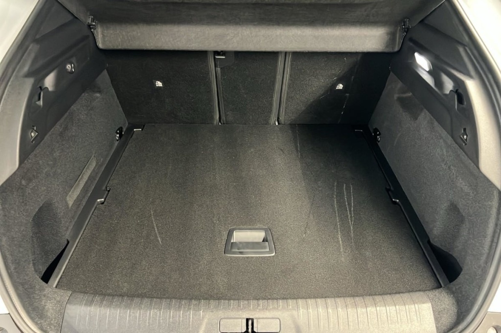 PEUGEOT 3008 Hybrid 145 e-DCS6 Allure - ref: 1-375824 - Photo 11