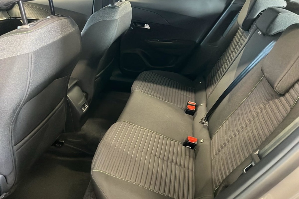 PEUGEOT 2008 50 kWh 136 ch Active - ref: 1-375979 - Photo 10