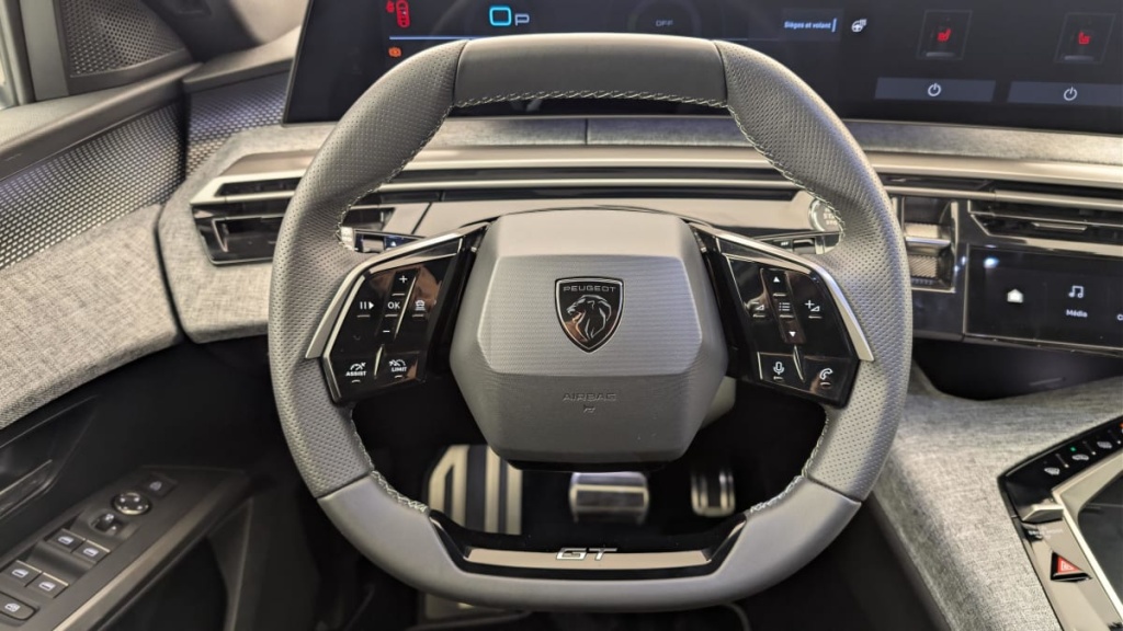 PEUGEOT 3008 Hybrid 145 e-DCS6 GT - ref: 1-375996 - Photo 14