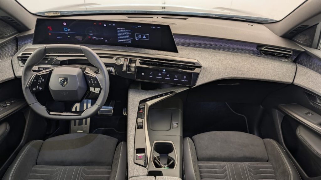 PEUGEOT 3008 Hybrid 145 e-DCS6 GT - ref: 1-376019 - Photo 13