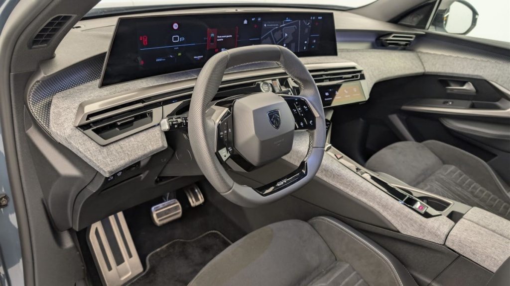 PEUGEOT 3008 Hybrid 145 e-DCS6 GT - ref: 1-376027 - Photo 15