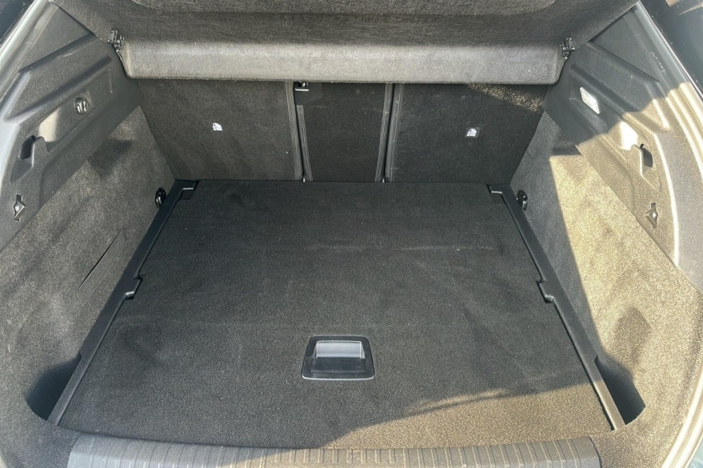 PEUGEOT 3008 Hybrid 145 e-DCS6 GT - ref: 1-376028 - Photo 11