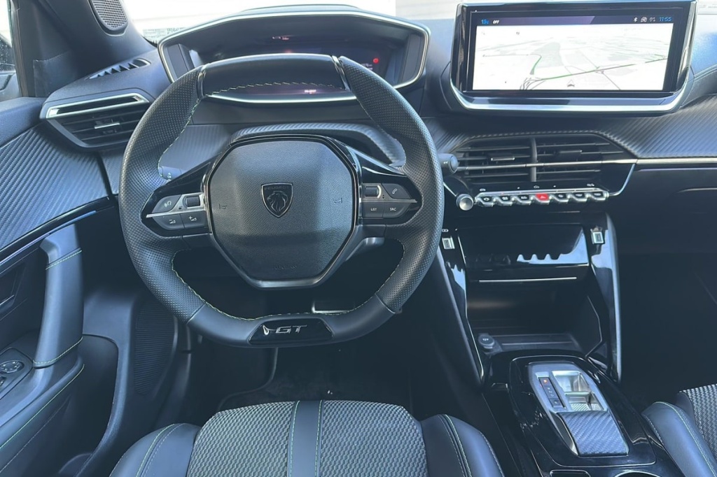 PEUGEOT 2008 50 kWh 136 ch GT - ref: 1-376033 - Photo 13