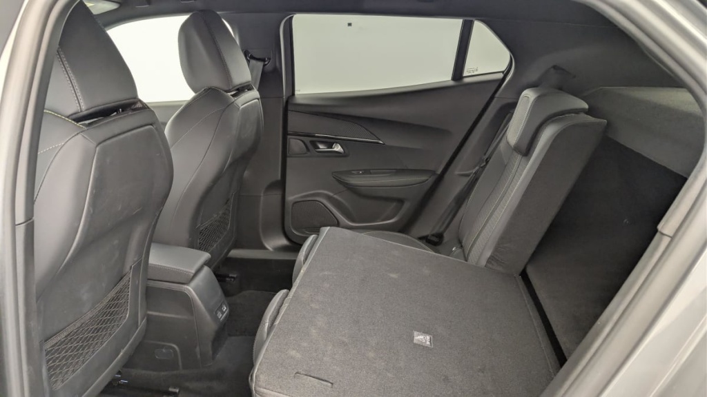 PEUGEOT 2008 50 kWh 136 ch GT - ref: 1-376035 - Photo 12