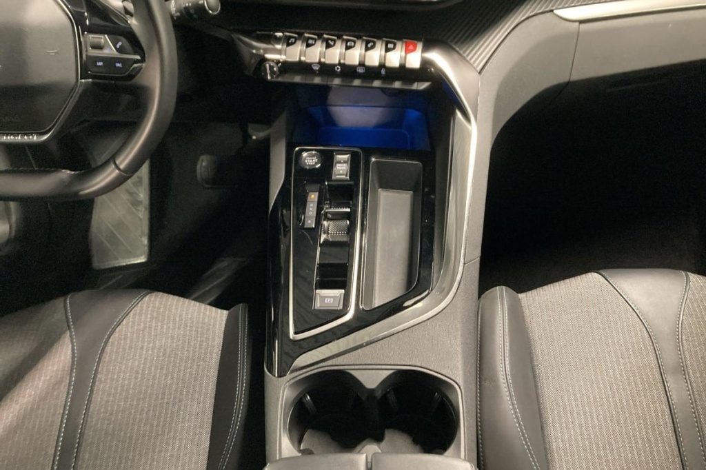 PEUGEOT 3008 Hybrid 180 e-EAT8 Allure Pack - ref: 1-376171 - Photo 17