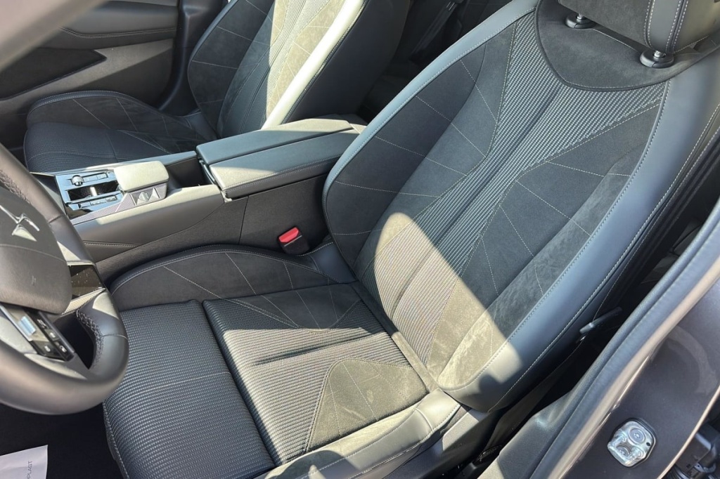DS DS4 PureTech 130 EAT8 Etoile - Alcantara - ref: 1-376176 - Photo 9