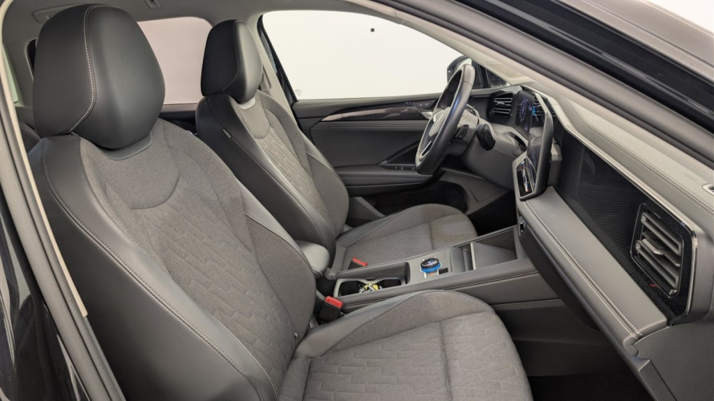 VOLKSWAGEN Tiguan 1.5 ETSI 150CV DSG7 LIFE PLUS - ref: 1-376535 - Photo 9