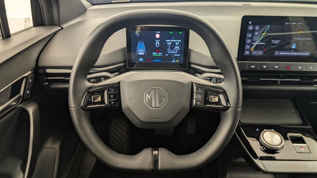 MG MG4 ELECTRIC 64KWH - 150 KW 2WD LUXURY - ref: 1-376751 - Photo 14