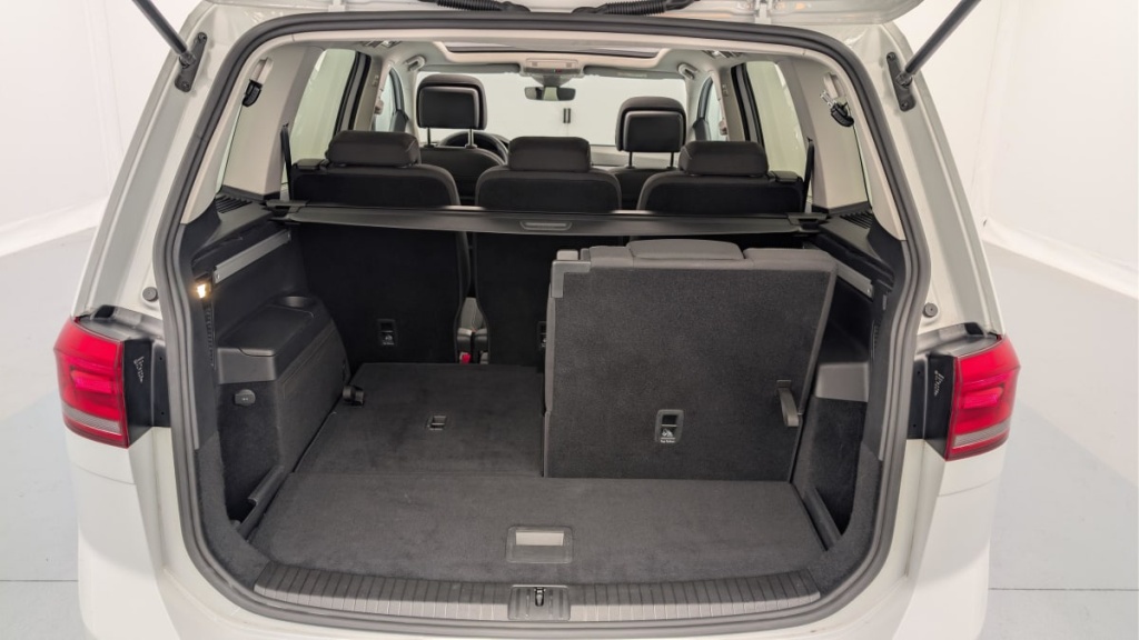 VOLKSWAGEN Touran 1.5 TSI EVO 150 7pl Active - ref: 1-376925 - Photo 11