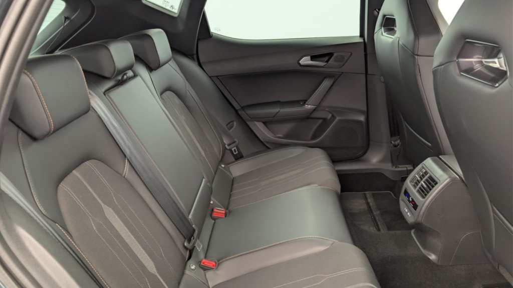 CUPRA Leon 1.4 E-HYBRID 204 CH DSG6 V - ref: 1-376954 - Photo 10