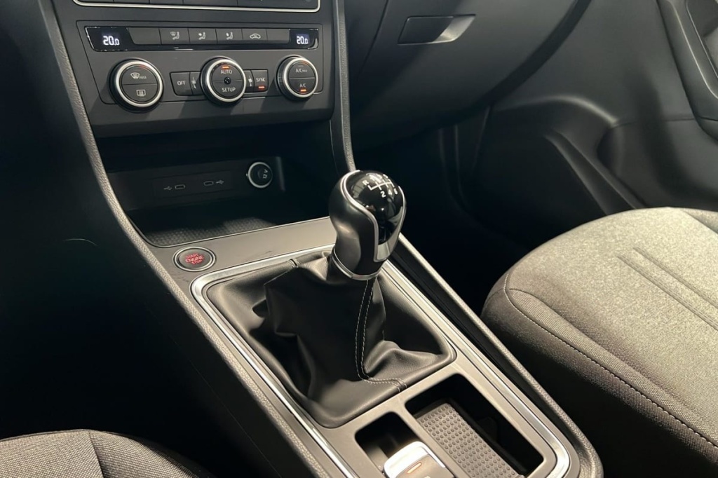 SEAT Ateca 2.0 TDI 115 ch Start Stop Style - ref: 1-376958 - Photo 16