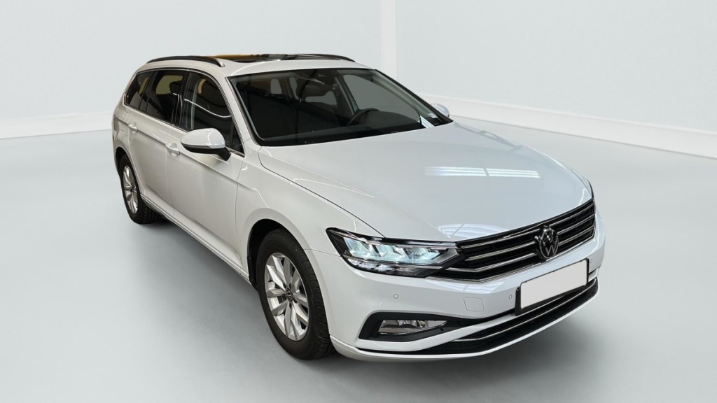 VOLKSWAGEN Passat SW 2.0 TDI EVO SCR 122 DSG7 Life Plus - ref: 1-377008 - Photo 1