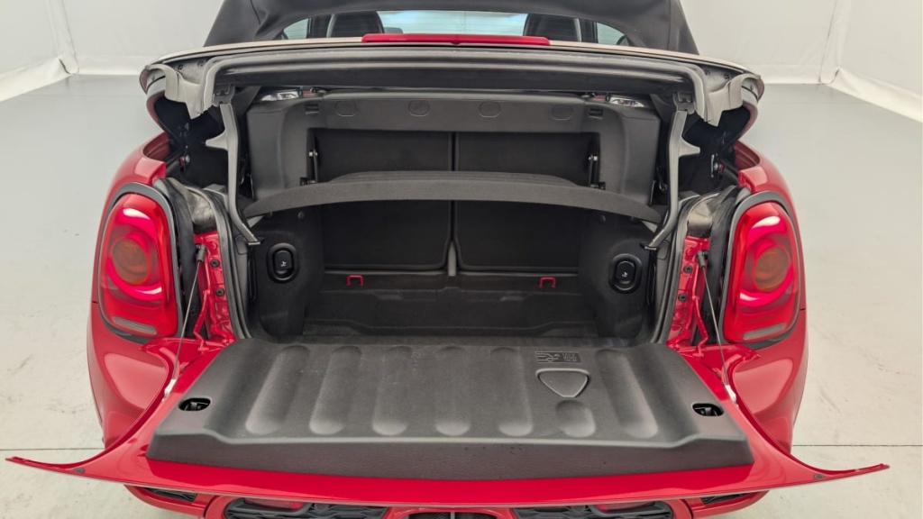 MINI Cabriolet 231 CH JOHN COOPER WORKS BVA6 FINITION JCW EXCLUSIVE DESIGN - ref: 1-377242 - Photo 12