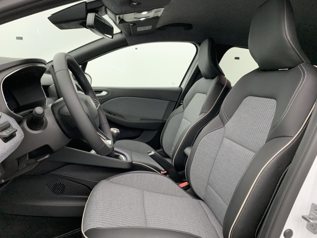 RENAULT Clio ECO-G 100 CH GSR2 TECHNO - ref: 1-377479 - Photo 17