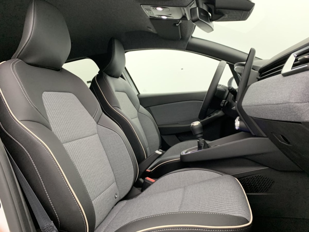 RENAULT Clio ECO-G 100 CH GSR2 TECHNO - ref: 1-377479 - Photo 9