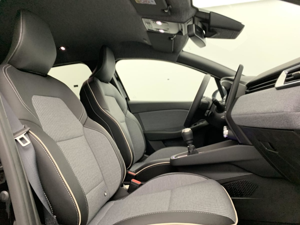 RENAULT Clio ECO-G 100 CH GSR2 TECHNO - ref: 1-377502 - Photo 9