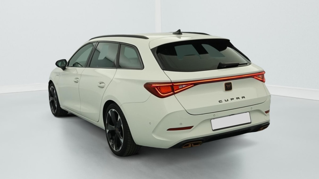 CUPRA Leon Sportstourer 1.4 e-HYBRID 204 ch DSG6 V - ref: 1-377700 - Photo 5