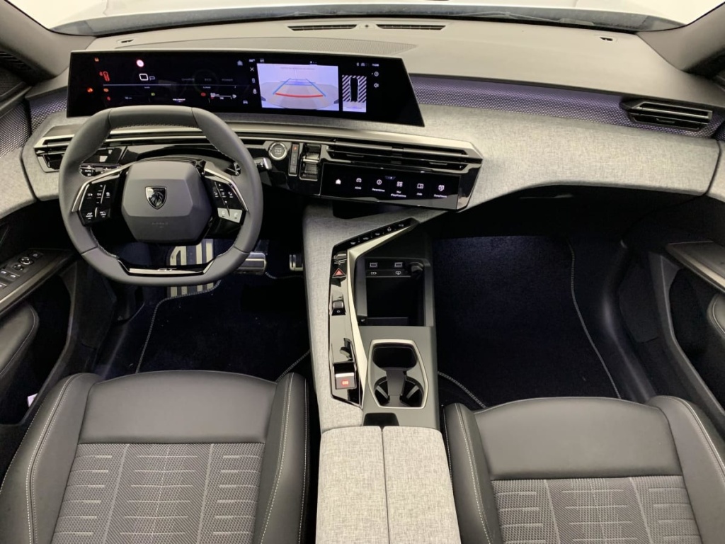 PEUGEOT 5008 Hybrid 145 e-DCS6 GT - ref: 1-377761 - Photo 12