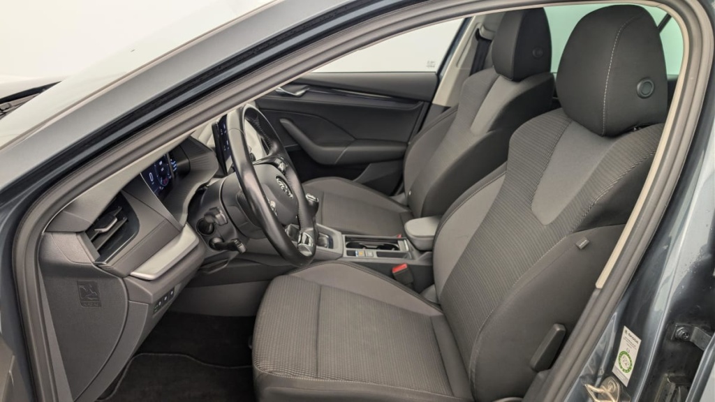 SKODA Octavia Combi 2.0 TDI 116 ch Ambition - ref: 1-377841 - Photo 16