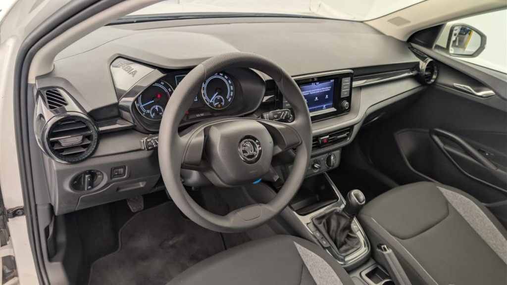 SKODA Fabia 1.0 MPI 65 ch BVM5 Active - ref: 1-377895 - Photo 15