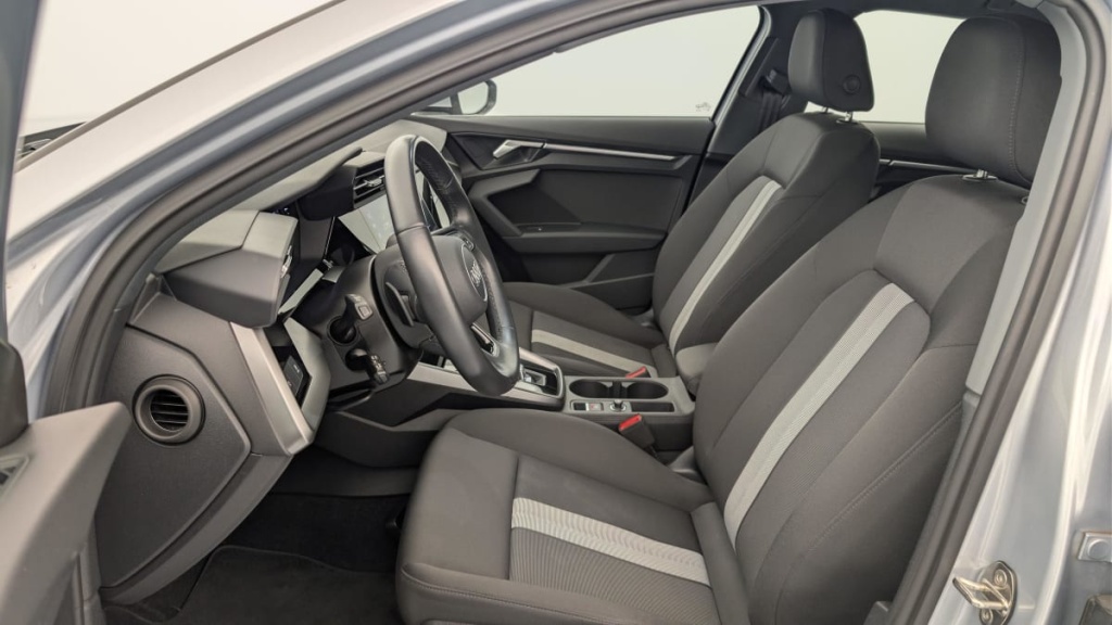 AUDI A3 Sportback 35 TDI 150 S tronic 7 Design - ref: 1-377990 - Photo 8