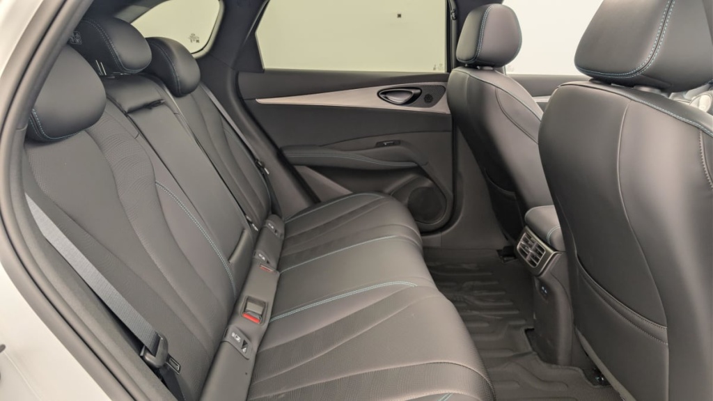 BYD Seal 6 Touring 1.5l DM-i 156 kW PHEV Comfort - ref: 1-378192 - Photo 10