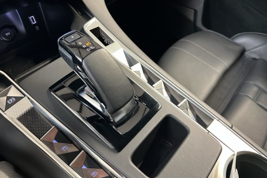 DS DS7 Hybride Rechargeable E-Tense 225 EAT8 Opera - ref: 1-378235 - Photo 16