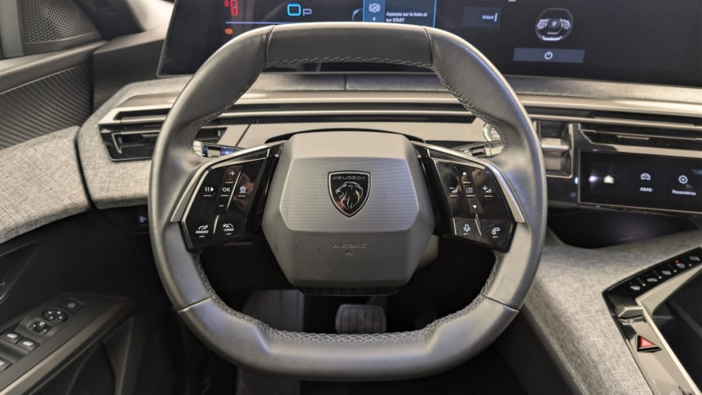 PEUGEOT 3008 Hybrid 145 e-DCS6 Allure - ref: 1-378279 - Photo 14