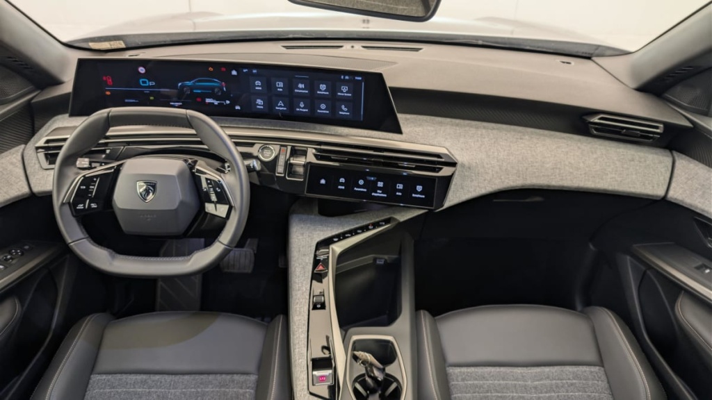 PEUGEOT 3008 Hybrid 145 e-DCS6 Allure - ref: 1-378301 - Photo 13